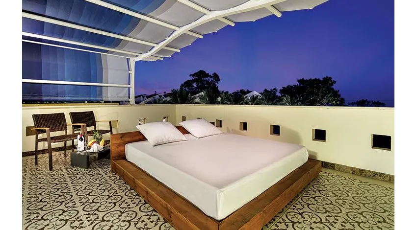 CRYSTAL AURA BEACH RESORT & SPA  5*-7