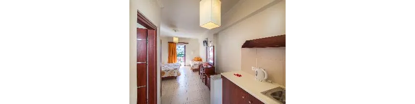 Canadian Hotel 3*-40
