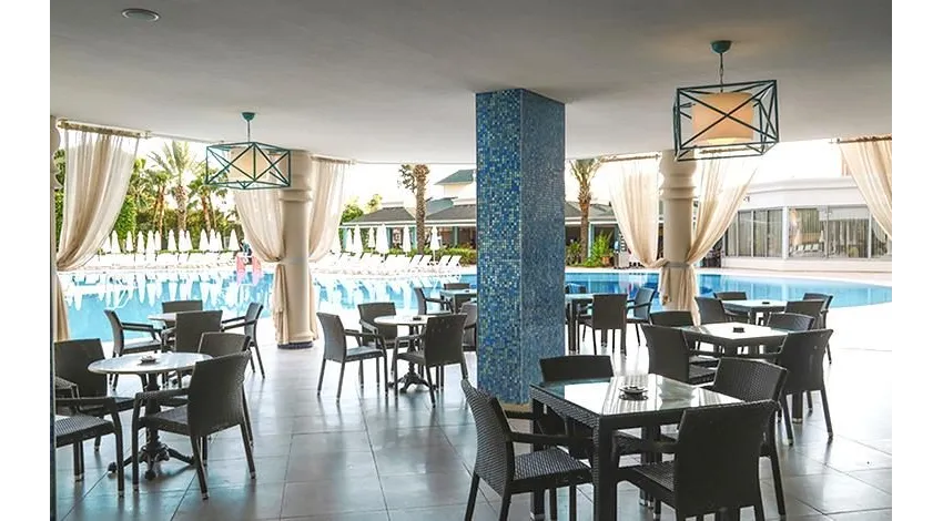 INSULA RESORT & SPA  5*-8