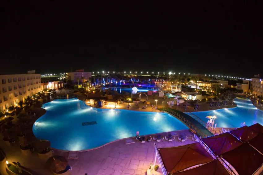TITANIC RESORT & AQUAPARK  4*-7