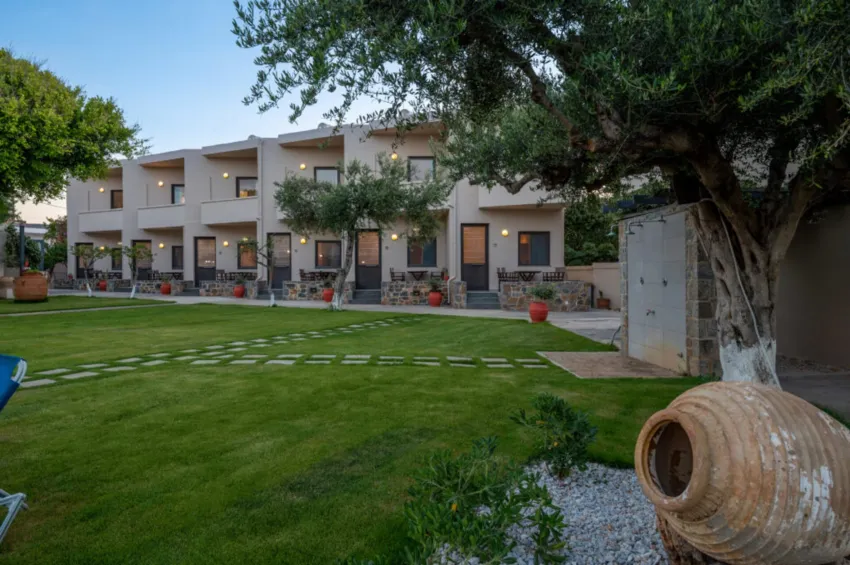 Creteco Hotel and Suites 4*-4