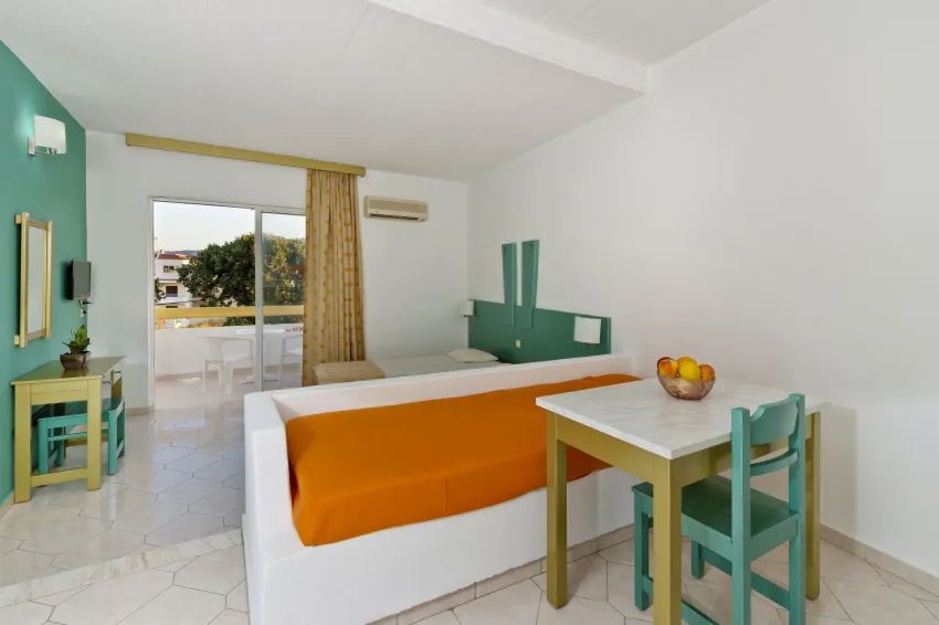 Trianta Apartments 2*-12