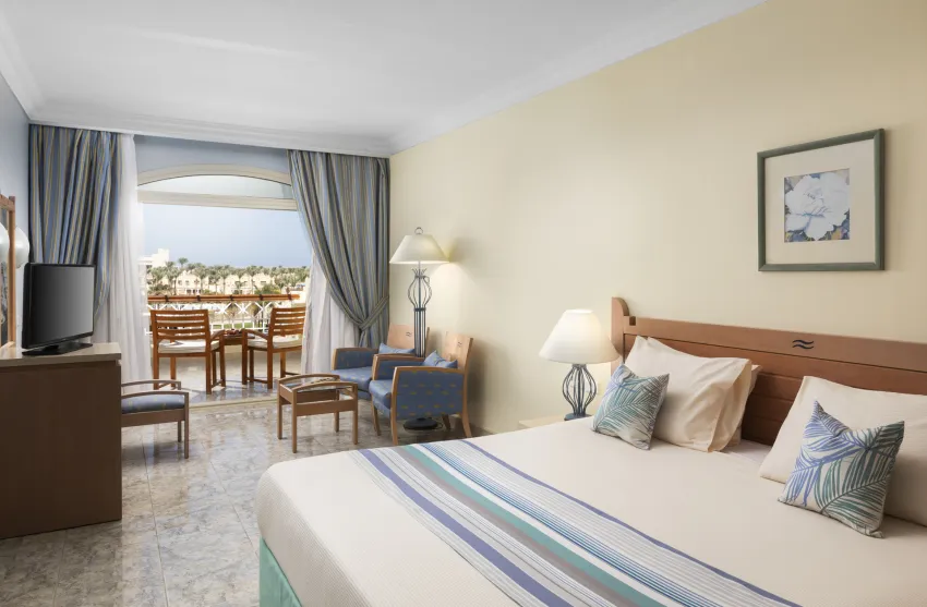 Royal Lagoons Resort & Aqua Park 5*-5