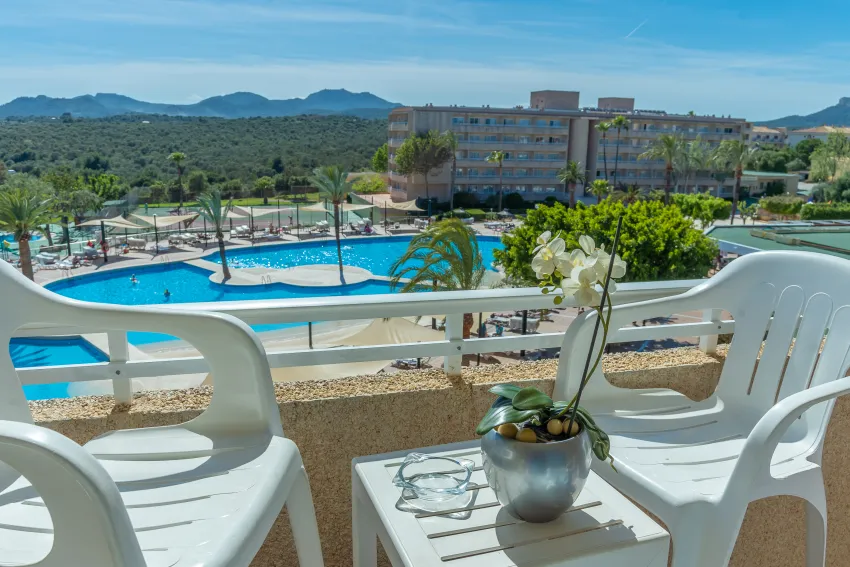 Club Cala Romani 3*-10