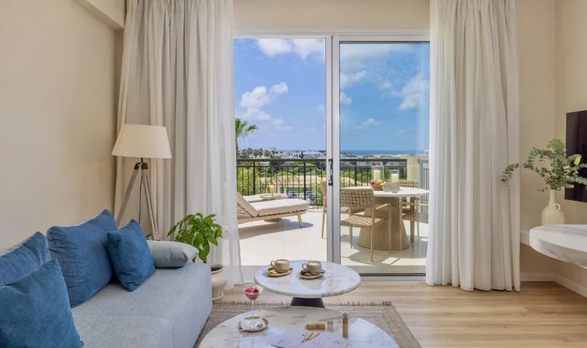 Well Club - Family Wellness & Sea View Suites 3*-6