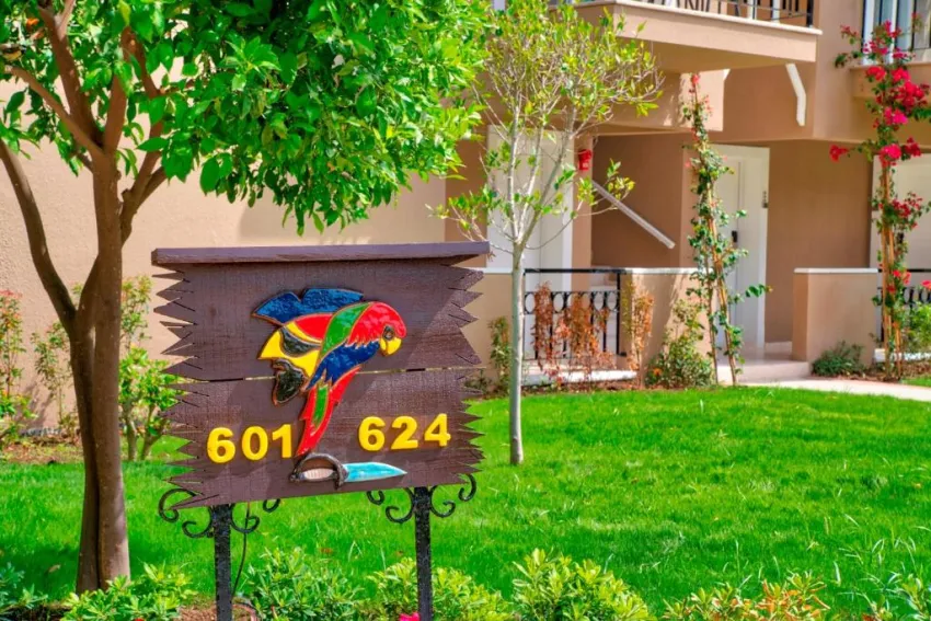 PIRATES BEACH CLUB  5*-36