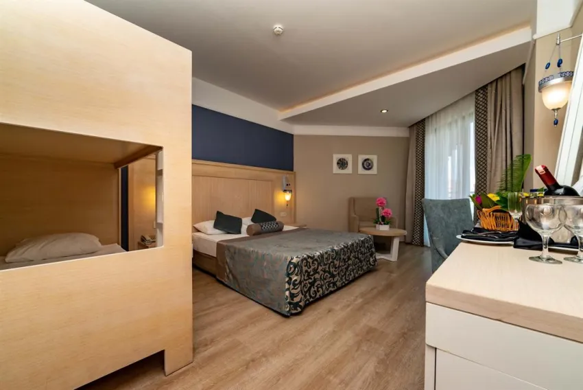 SEAMELIA BEACH RESORT HOTEL & SPA  5*-6