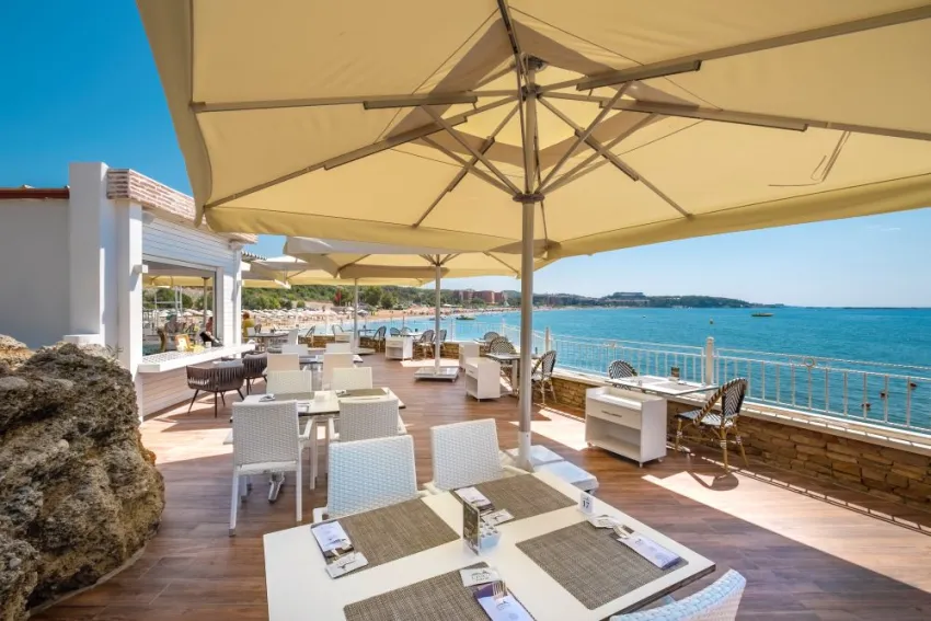 UTOPIA BEACH CLUB  5*-31