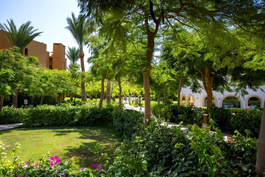 STELLA BEACH RESORT & SPA MAKADI BAY  5*-9