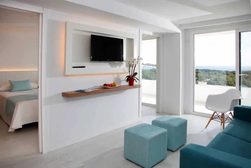 Alua Carolina Adults Only 4*-4