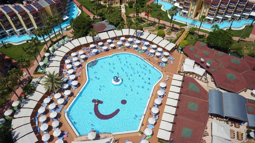 TUI BLUE PASCHA BAY  4*-4