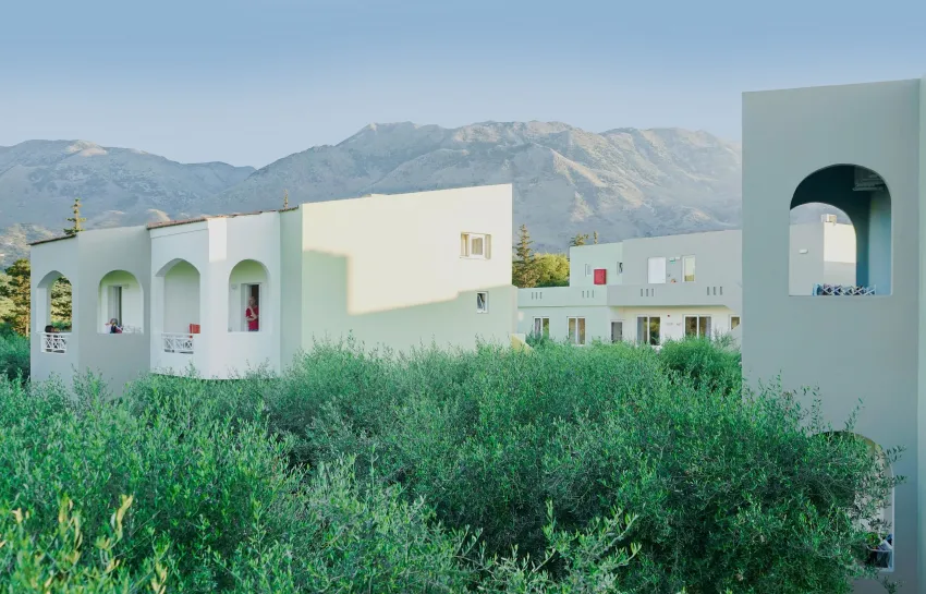 Vardis Olive Garden 2*-8