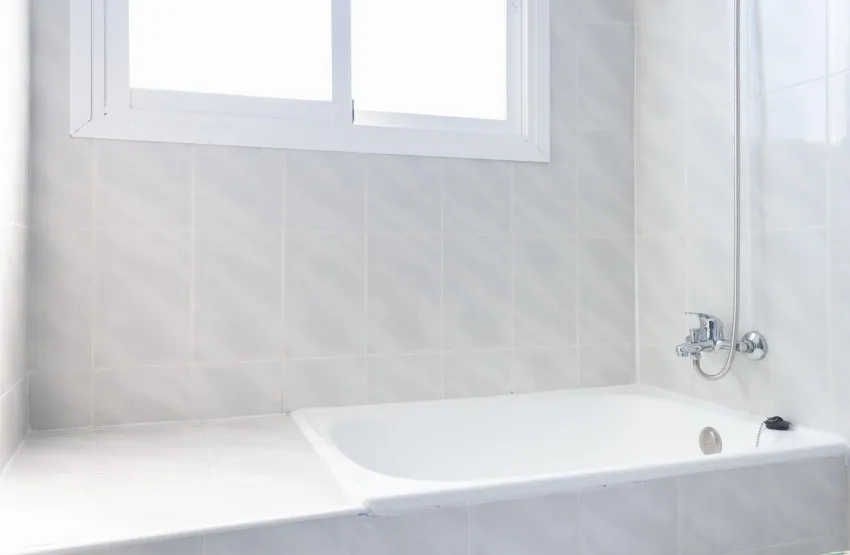 4U Miranda - Only Adults 3*-20