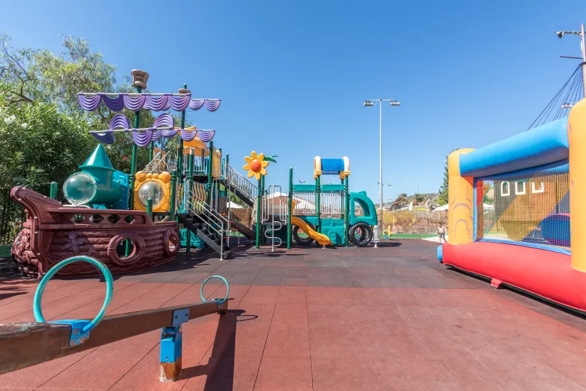 Zafiro Palmanova -117