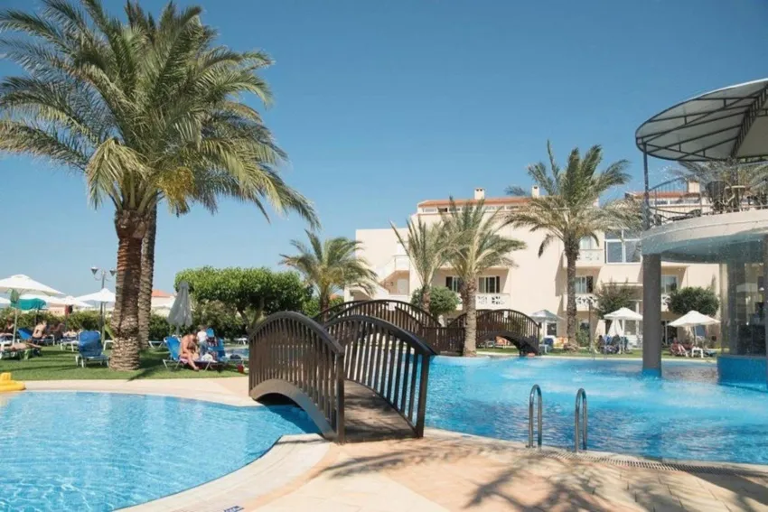 Selini Suites 4*-2