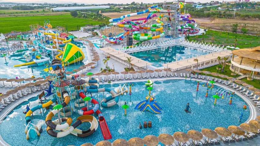 Dream Fun World Hotel 5*-2