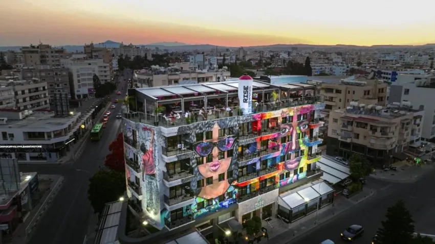 RISE STREET ART HOTEL 3*-1