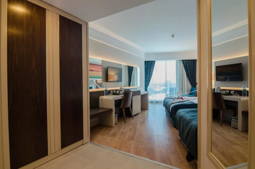 THE LUMOS DELUXE RESORT HOTEL & SPA  5*-31