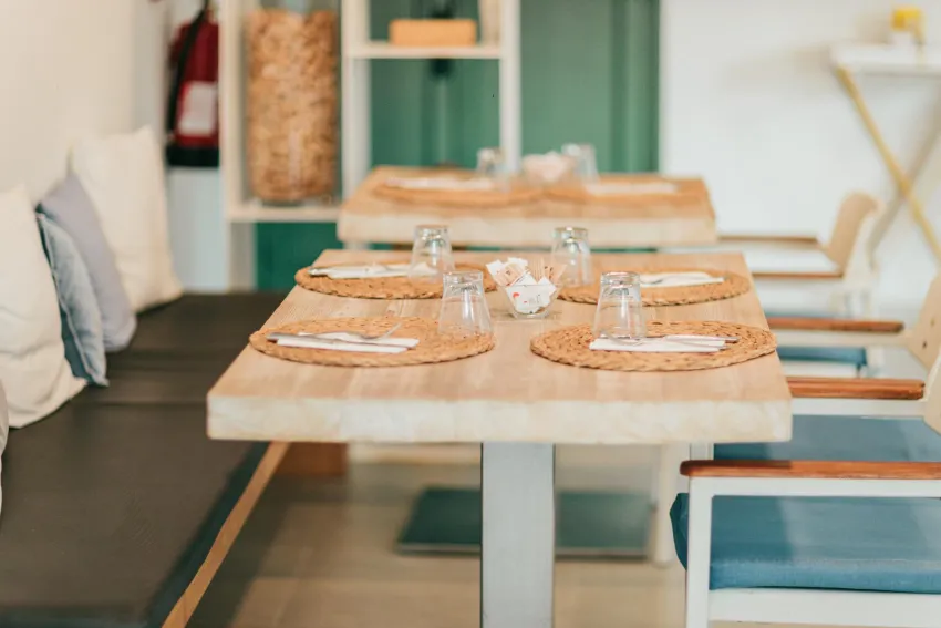 4U Miranda - Only Adults 3*-14