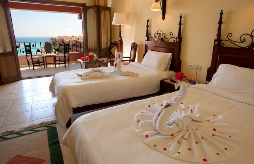 SUNNY DAYS EL PALACIO RESORT & SPA  4*-5