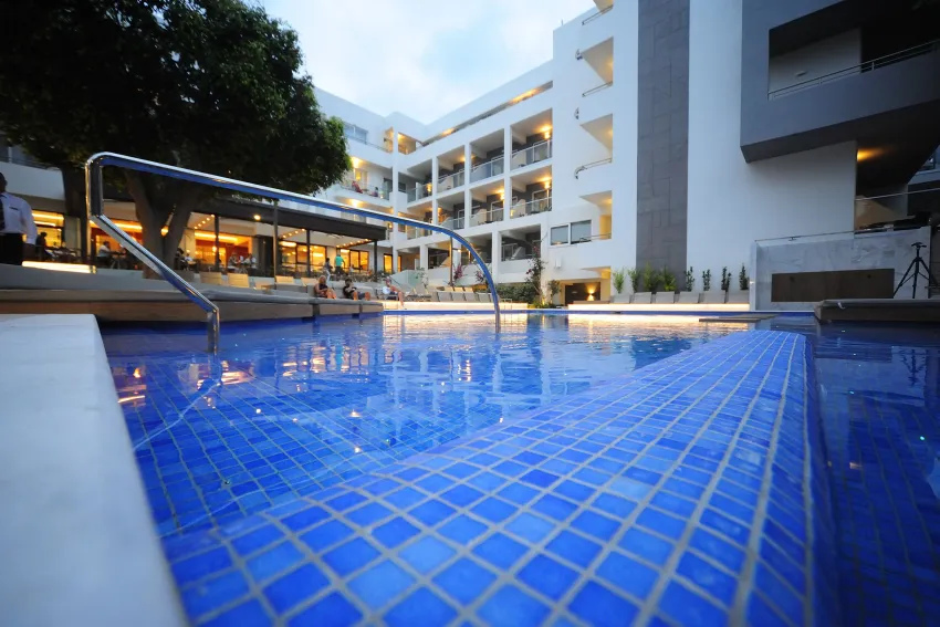 Atrium Ambiance Hotel 4*-76