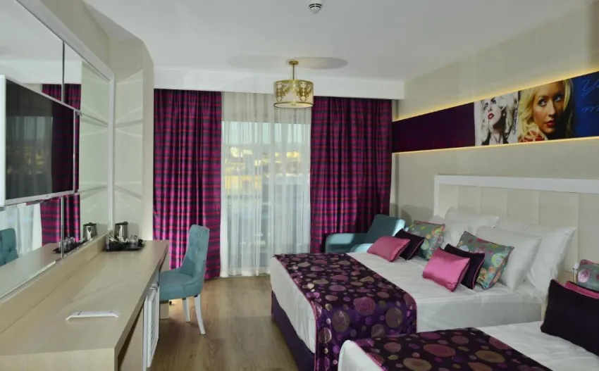AZURA DELUXE RESORT & SPA HOTEL  5*-4