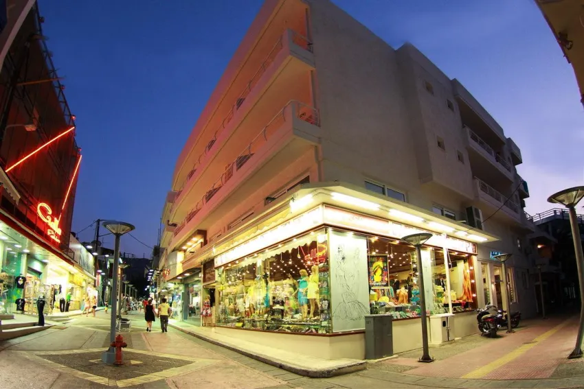 Nancy Hotel -1