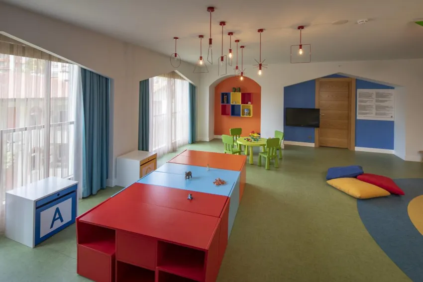 Acanthus & Cennet Barut Collection 5*-23