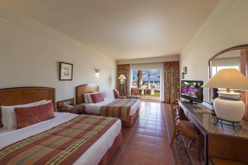 Reef Oasis Beach Resort 4*-8