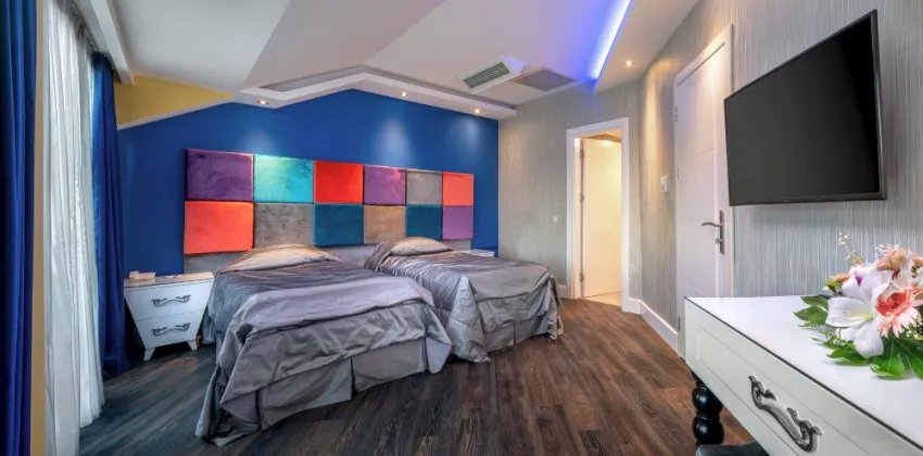ROX ROYAL HOTEL  5*-7