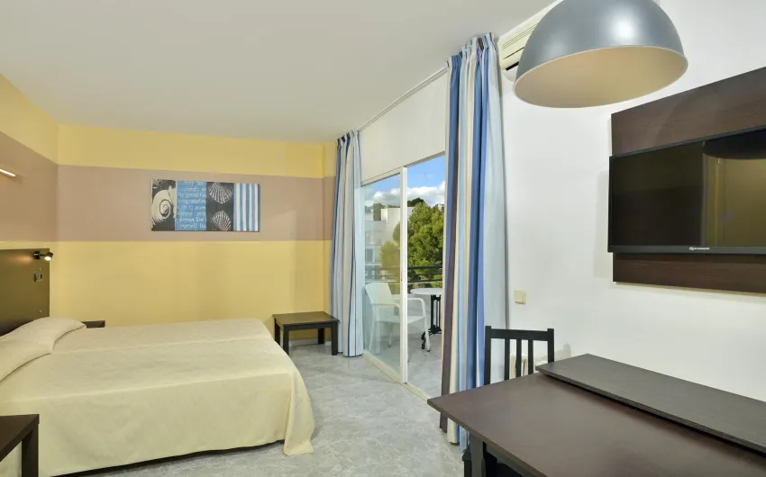 Lunamar Palmanova Apartments -6