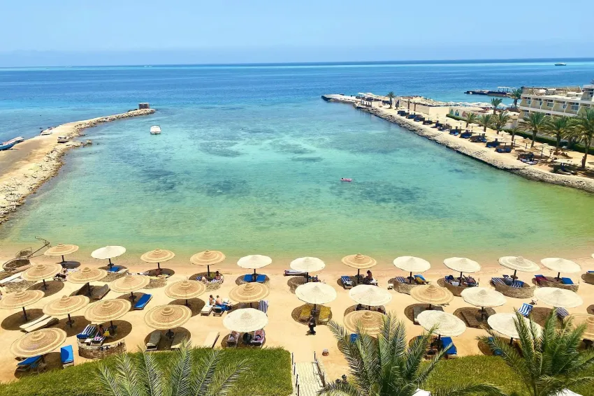 ROYAL STAR BEACH RESORT  4*-18