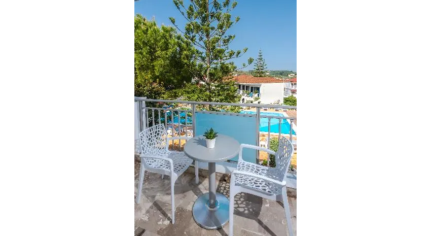 Contessa Hotel 3*-98