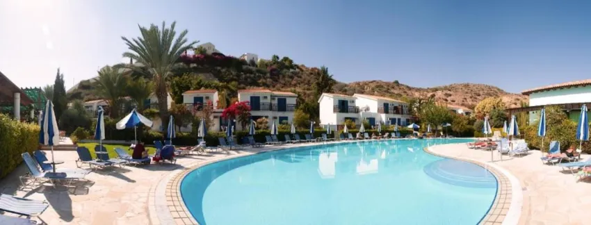 Hylatio Tourist Village 3*-16