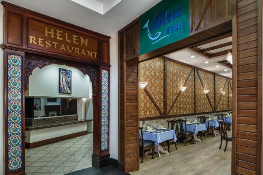 DELPHIN PALACE  5*-11