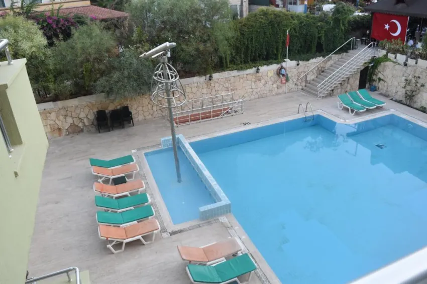 ARES CITY HOTEL  3*-38