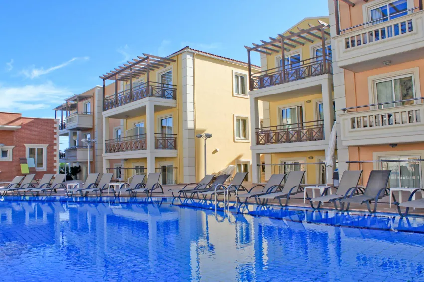 PORTO KALAMAKI HOTEL 3*-5