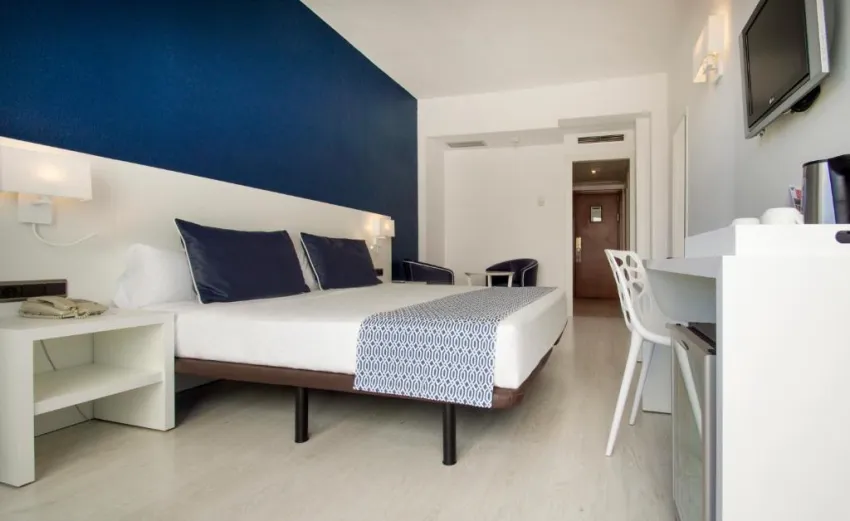 Catalonia Del Mar 4*-30