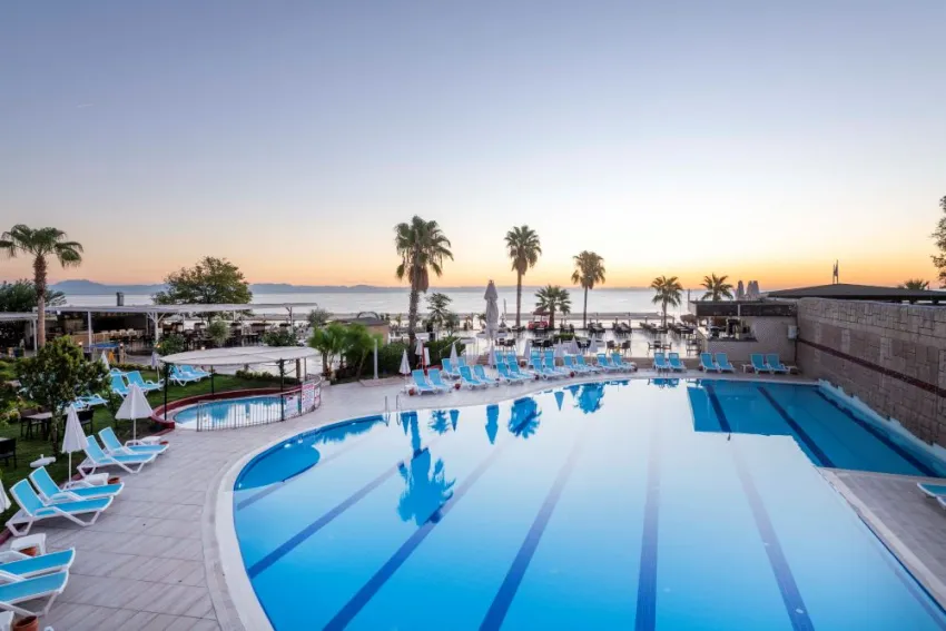 ARMAS GUL BEACH  4*-21
