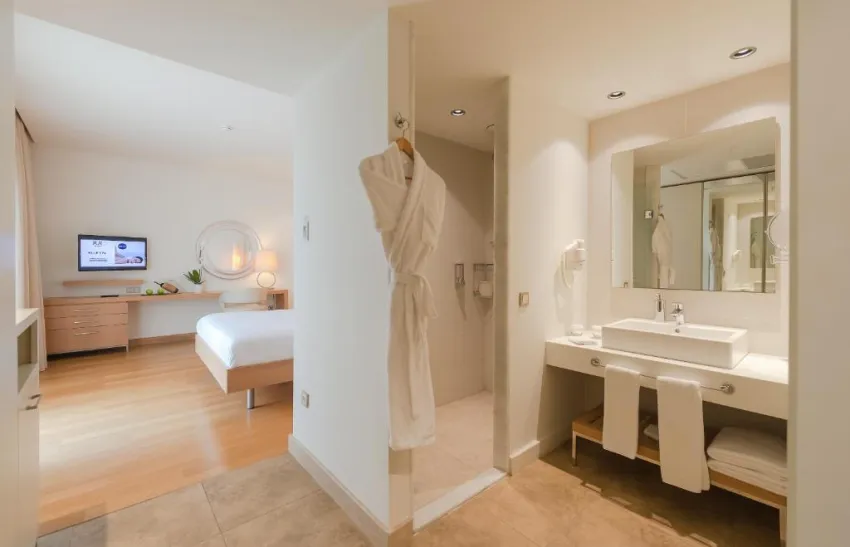 TUI BLUE BARUT ANDIZ (ADULT ONLYS 16+)  4*-64