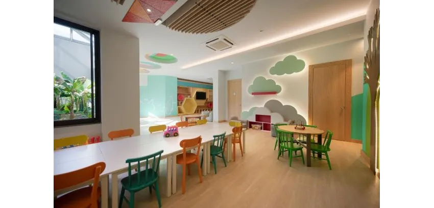 MIRAMARE BEACH HOTEL  5*-63
