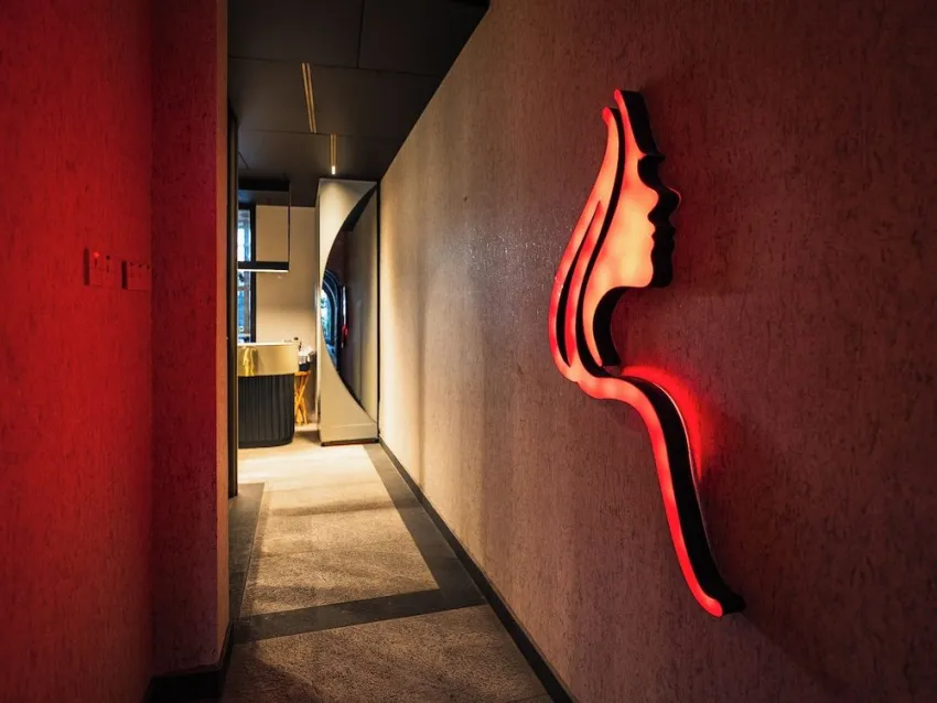 Avenue Hotel 3*-21