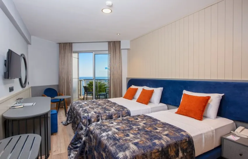 Monart City Hotel 4*-6
