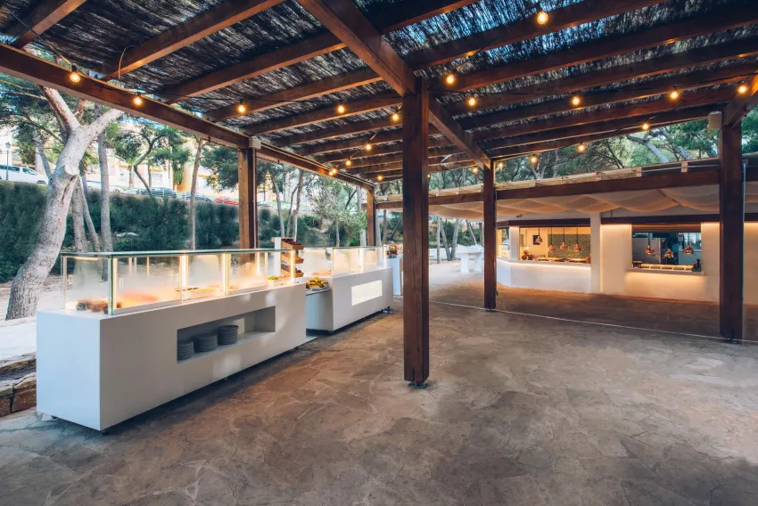 Iberostar Waves Club Cala Barca 4*-14