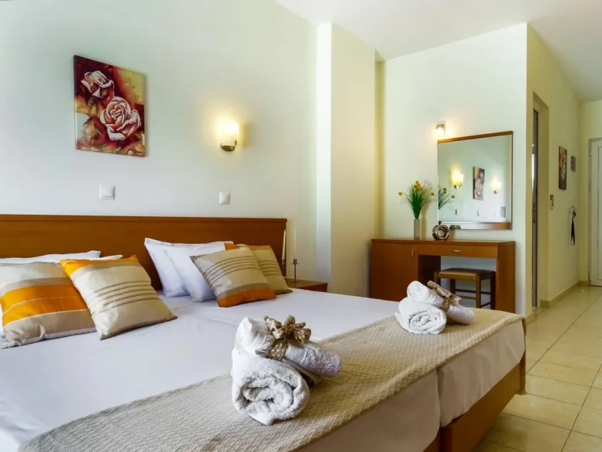 Tsambikos Apartments 3*-27