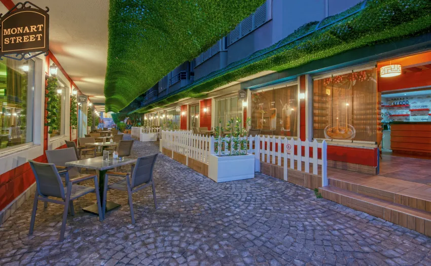 Monart City Hotel 4*-38