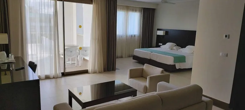 Concorde Green Park 5*-8