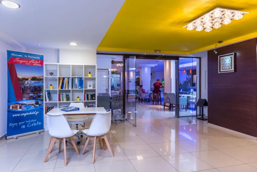 Sergios Hotel 4*-4
