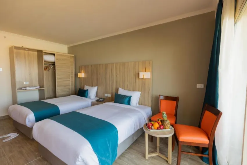 Seven Seas Jolie Bay 5*-9