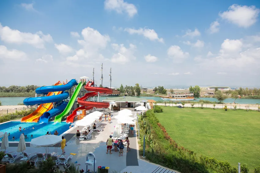 Water Side Resort & Spa 5*-103